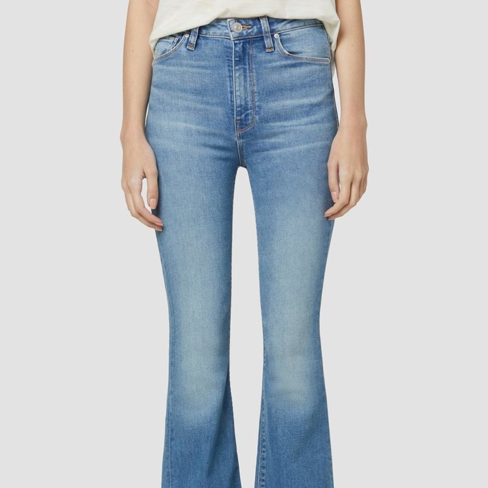 NWOT Holly High-Rise Flare Jeans Size 25